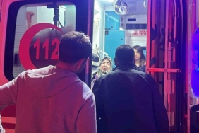 kapkacci,-yasli-depremzedeyi-yerde-surukleyip-1-milyon-liralik-altinini-caldi