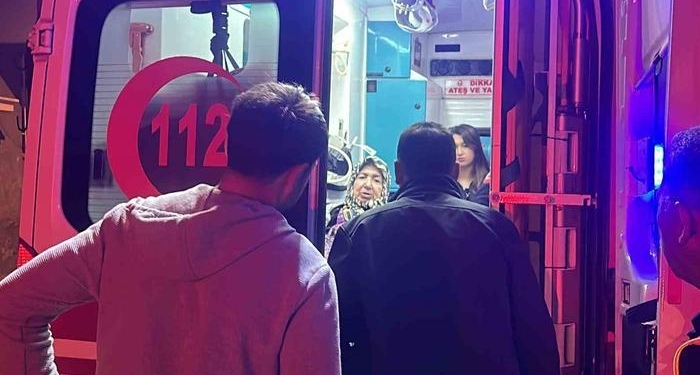 Kapkaççı, yaşlı depremzedeyi yerde sürükleyip 1 milyon liralık altınını çaldı