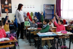 kariyer-basamaklari-sinavi-ne-zaman-yapilacak?-ogretmenlik-kariyer-basamaklari-sinav-takvimini-bakan-ozer-duyurdu