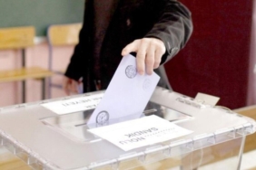 oy-kullanirken-kalp-krizi-gecirerek-hayatini-kaybetti