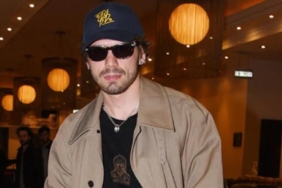 tarik-emir-tekin-ayakkabi-tercihiyle-dikkatleri-uzerine-cekti