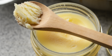 kalp-hastasi-olmak-istemiyorsaniz-mutfaginizdan-cikarmaniz-gereken-iki-yiyecek!-kolesterol-seviyelerini-ucuruyor