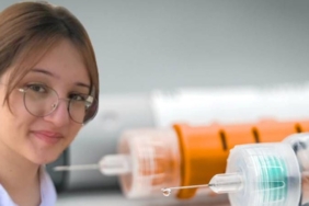 liseyi-bitirmeden-universiteli-oldu,-izmirli-asmin,-abd’den-kabul-aldi