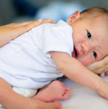 bebeklerde-hickirik-nasil-gecer,-hickiran-bebege-ne-yapilir?-bebekleri-neden-hickirik-tutar,-hickirik-doydugunu-mu-gosterir?