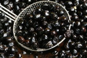 dis-hekimi-asla-yemeyecegi-yiyecekleri-siraladi!-dis-sagligini-bitiriyor