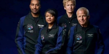 uzaya-ikinci-kez-turist-ucusu