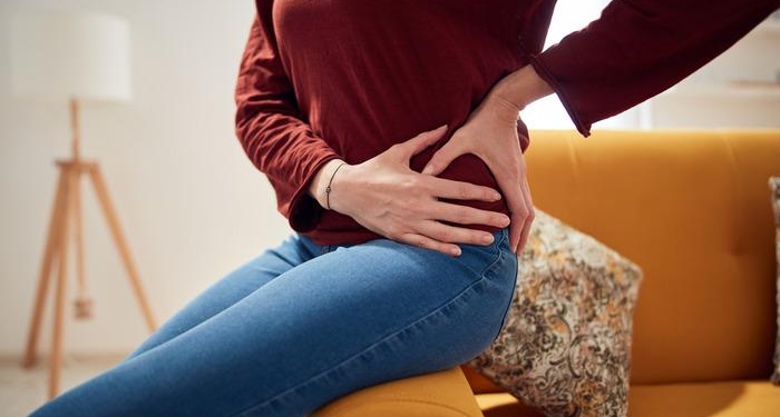 Bacağa vuran fıtık ağrısı nasıl geçer, ne iyi gelir? Bacağa vuran fıtık ağrısına bitkisel çözüm ve egzersizler nelerdir?