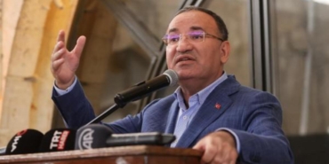 bakan-bozdag:-ona-yapilan-lincleri-lanetliyorum