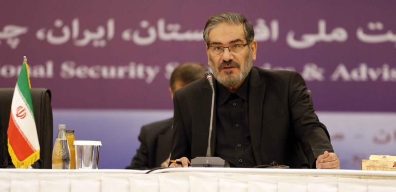 İran’ın en üst düzey güvenlik yetkilisi Şemhani görevden alındı