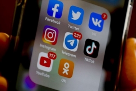 fransa’da-15-yas-altina-sosyal-medya-kisitlamasi:-veli-izni-gerekecek