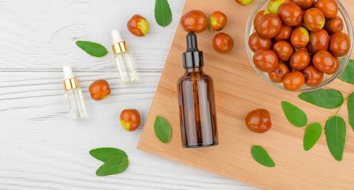 Jojoba yağı faydaları nelerdir, nasıl kullanılır? Jojoba yağı ne işe yarar, saça nasıl uygulanır?
