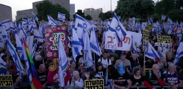 İsrail’de protestolar ikiye çıktı