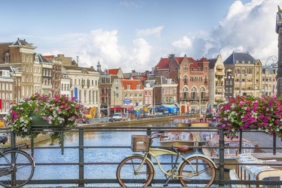 amsterdam’in-merkezinde-esrar-icmek-yasaklandi:-cezasi-100-euro