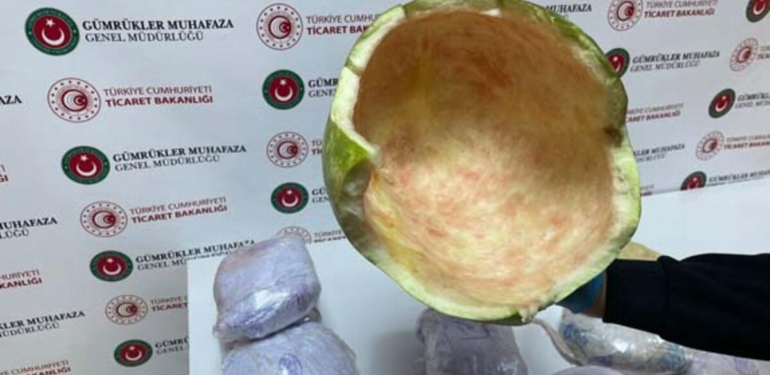 Karpuz içerisine zulalanmış 12 kilo morfin ele geçirildi