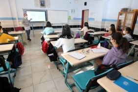 bakan-ozer:-100-ogrencisi-olan-her-okulda-bir-rehber-ogretmen-olacak