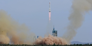 cin,-uzay-istasyonuna-yeni-taykonot-ekibini-yolladi