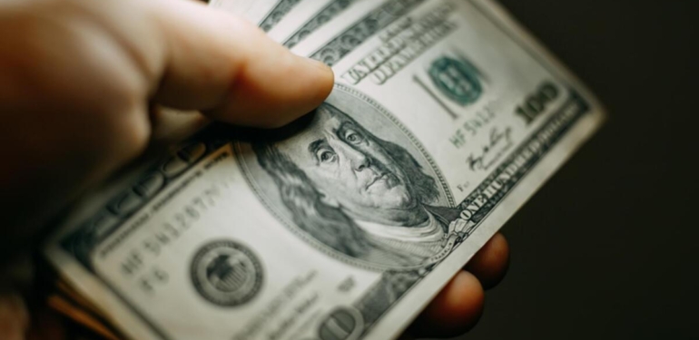 Bloomberg: Dolara karşı tepki dünya çapında büyüyor