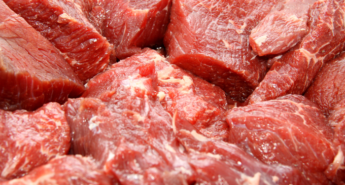Severek yiyorsunuz ama felç riskini yüzde 14 artırıyor! Uzmanlar sağlık için riskli iki eti açıkladı