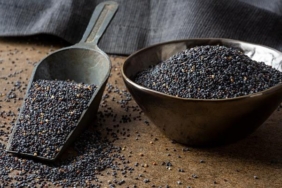 uykusuzluk-cekenler-icin-bir-avuc-yemek-bile-yeterli!-vucudu-tika-basa-vitamin-dolduruyor