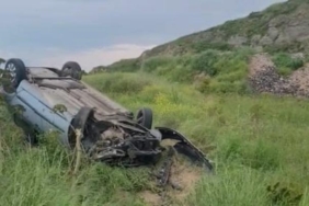 erdek’te-trafik-kazasinda-arac-takla-atti,-surucu-yaralandi