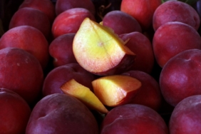 seftali’nin-kilosu-halde-7-lira,-markette-27-lira