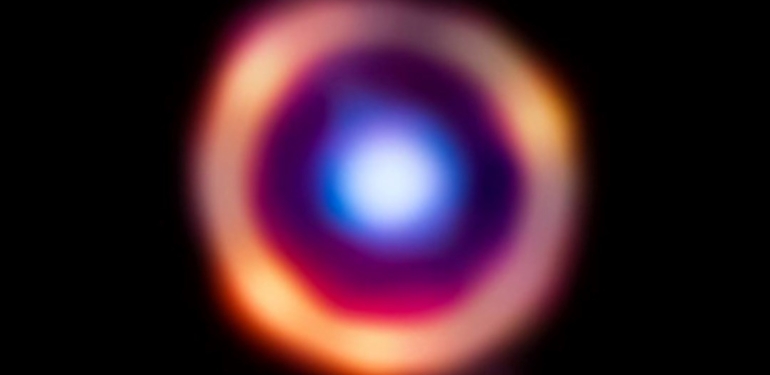 Evren’in en uzak galaksisinde organik moleküller bulundu: Dünya dışı yaşama sahip olabilir