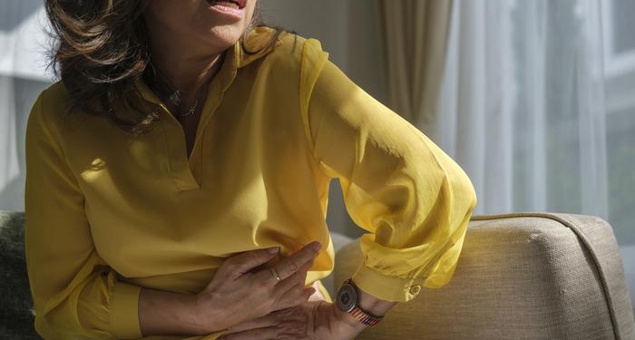 Mide ağrısı nasıl geçer? Mide ağrısı neden olur?