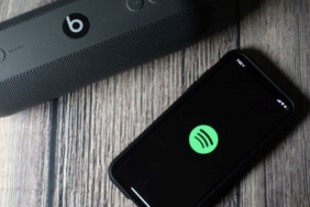 spotify’dan-yeni-ozellik:-cevrimdisi-dinlenebilecek