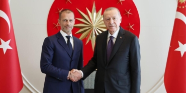 cumhurbaskani-erdogan-uefa-baskani-ceferin-ile-gorustu