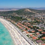 alacati’daki-otellerde-yogunluk-yuzde-80’e-ulasti