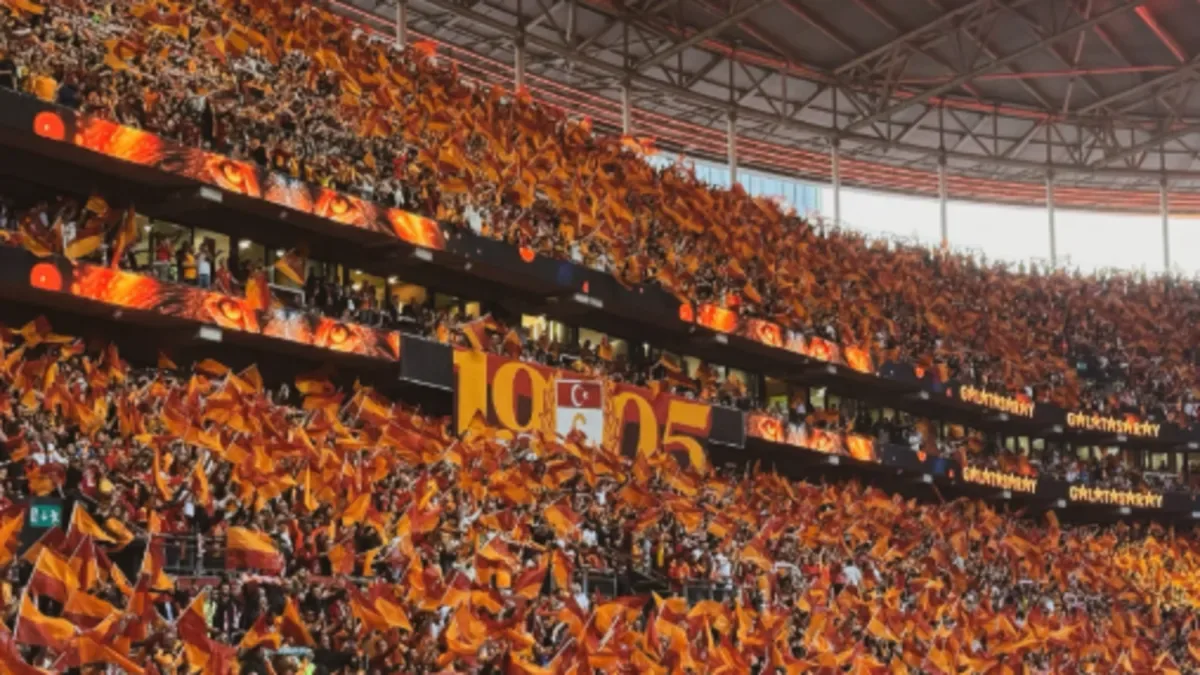 Galatasaray-Fenerbahçe biletleri - RAMS Park tribünlerinde Galatasaray taraftarları